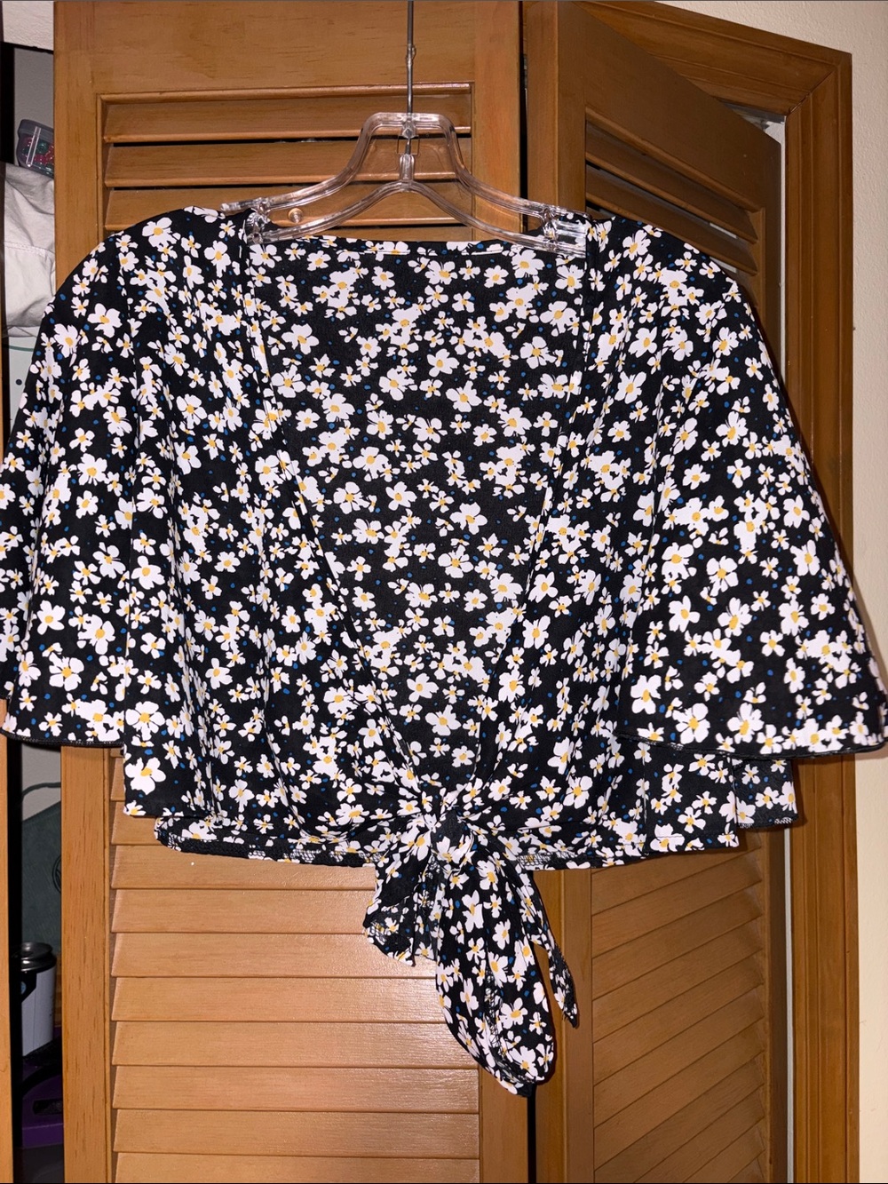 Tie-Front Floral Crop Top in Black with White & Yellow Daisies